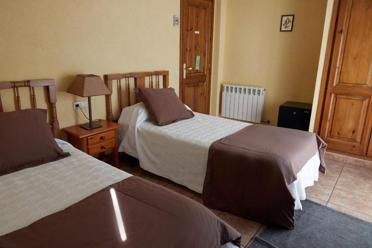Cal Marrufes Guest House Puigcerda Exterior photo